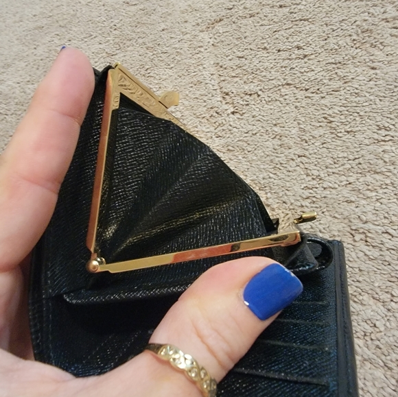 Authentic Louis Vuitton Epi Leather Wallet - Picture 10 of 11